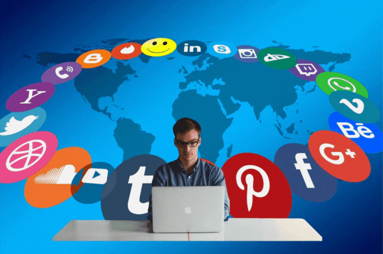 Essential Skills for Success as a Social Media Manager